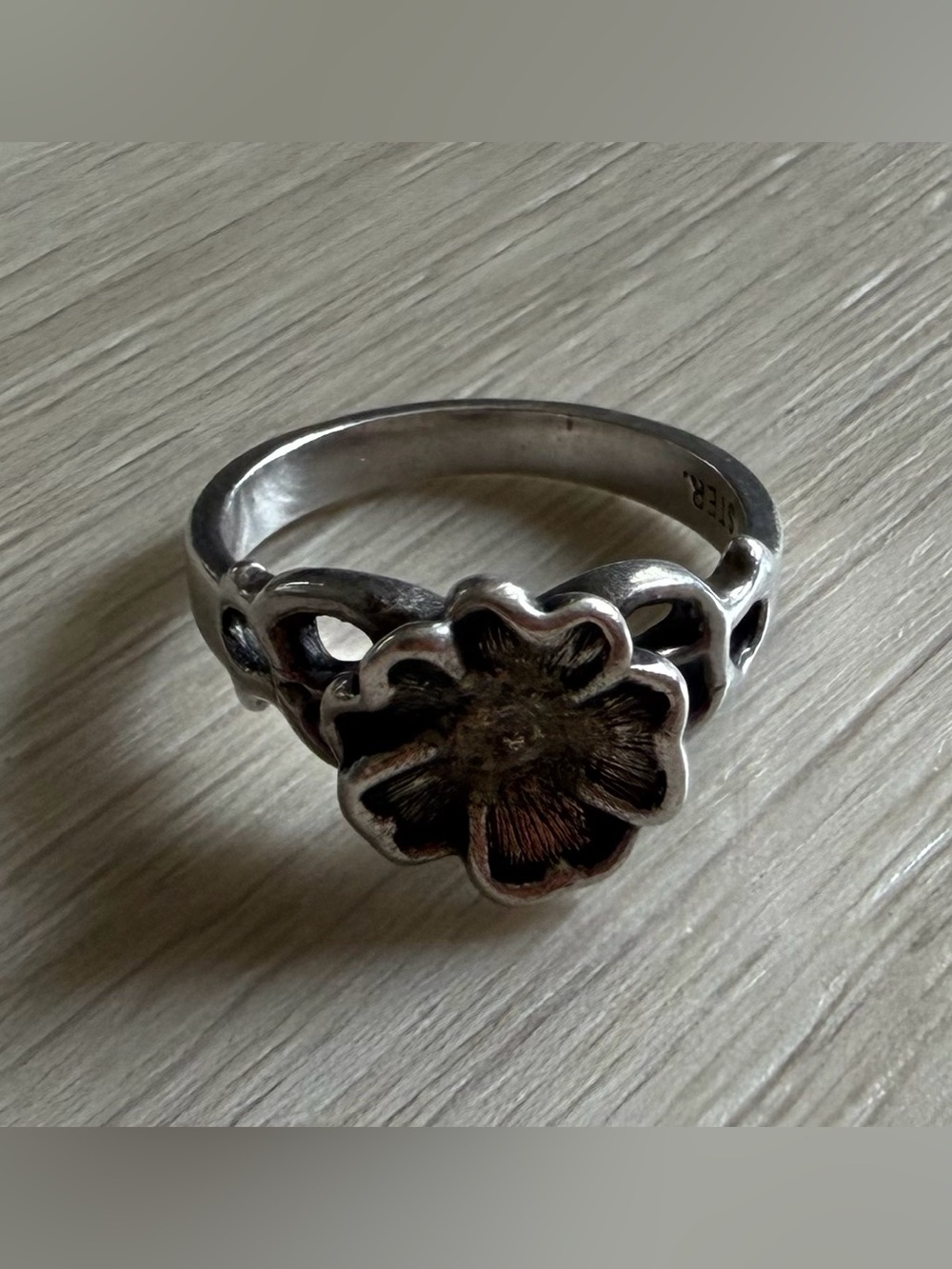 Vintage Sterling Silver Wildflower Ring Hearts Sz 7 *See Pics